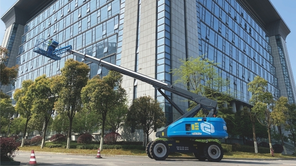 Urla Makaslı Eklemli Manlift